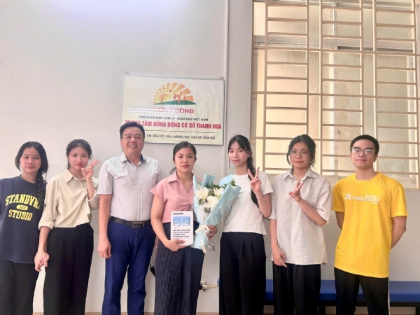 Trung tâm Hừng Đông cơ sở Thanh Hoa tiếp nhận sinh viên Khoa Tâm lý học - Học viện Phụ nữ Việt Nam đến kiến tập đợt 1 năm 2025